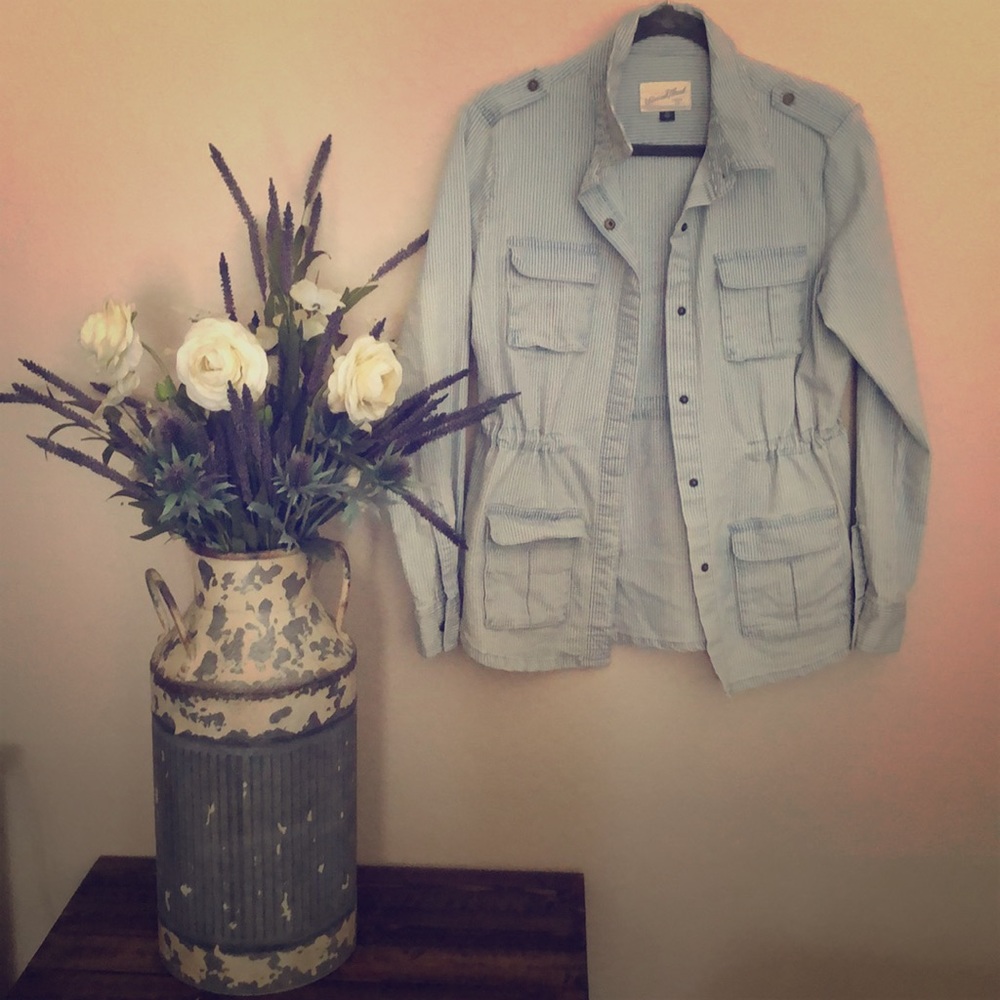 Snap button anorak jacket